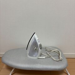 【値下げ】ニトリスチームアイロン＋アイロン台セット
