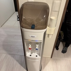 ウォーターサーバー　水1個付けます