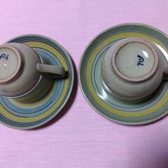 【新品】 有田焼　陶器製カップ・ソーサー 2客　黄緑、青の画像