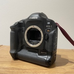 一眼レフカメラCanon EOS-1DS【ジャンク】の画像