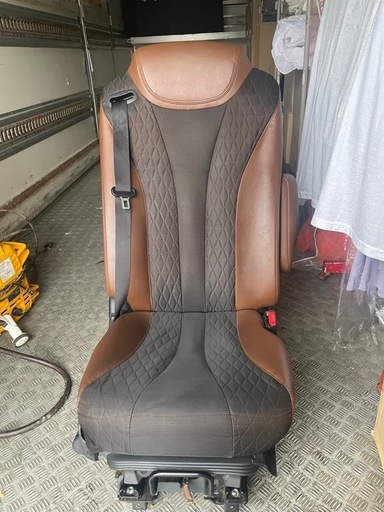 日野プロフィアシート一式