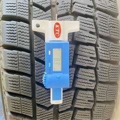 ダンロップウインターマックス195/65R 15スタッドレスタイ...
