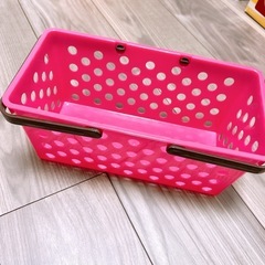 ピンクカゴ