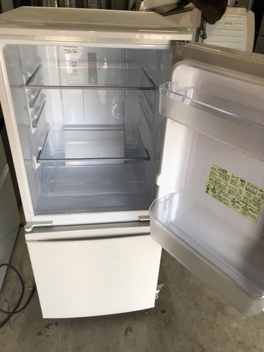 NO B212?福岡市内配送設置無料✨?SJ-D14E-W 冷蔵庫 ホワイト系 [137L
