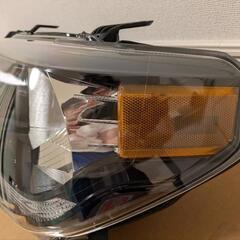 引取限定富山市より美品！2021年式新古車1000キロ外しトヨタタンドラ純正ヘッドライト左右の画像