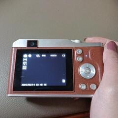 海外デジタルカメラ USB充電式 インカメラ機能付き 子供向けの画像