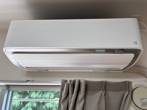 ダイキンエアコン2023年18畳用うるるとさらら 保証書付き