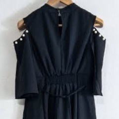 GRLのショルダーパールワンピース(ボウタイなし)です☺️の画像