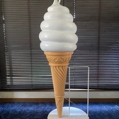 大きい ソフトクリーム 看板 置物 キッチンカー アイスクリーム ジェラート クレープ 電飾  照明の画像