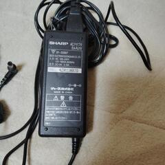 SHARP ACアグプタ EA-RJ1V DC19V、3.16Aの画像