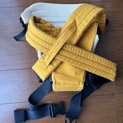 キューズベリー　ZERO 抱っこ紐　マスタードの画像
