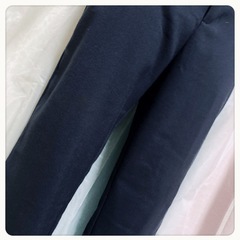 ꒰GU꒱ベルト付き スラックス パンツ 紺色 カジュアル フォーマルの画像