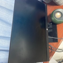 キーボード　モニター　空気清浄機　木製バット　三脚　マイクスタンドセットの画像