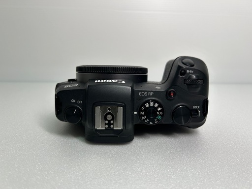 Canon eos RP ミラーレス一眼カメラ