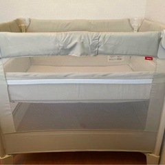 アップリカ　ココネルエアー ベビーベッド 折り畳み
