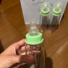 ビーンスターク　哺乳瓶　乳首　3セット　ほほえみらくらくキューブ付きの画像
