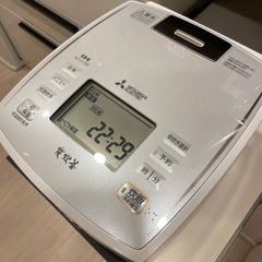 ★価格改定★ 12,000円→8,000円　三菱　炊飯器(5合炊き)