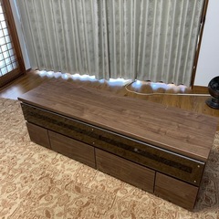 テレビボード差し上げます