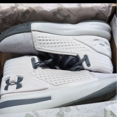 Under Armour バスケットシューズ 3020290-106