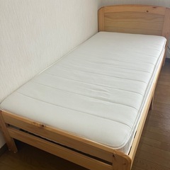 【お譲り先決まりました】ニトリ シングルベッド(フレーム＋マット...