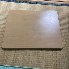 テーブルの板