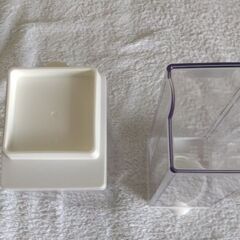ドアポケットにピッタリ冷水ポット 1.1L ホワイト（2個組）の画像