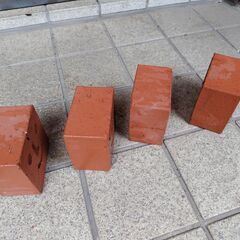 レンガブロック　4個セット　笑顔　0cm×10cm×6cm　四角形　フェイス　おしゃれ かわいい 置物 インテリア エクステリアガーデンの画像