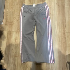 adidas ジャージ　下　レディース　Mサイズ