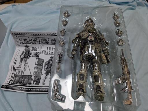 最終値下げリアルパイロットフィギュア 1/6スケール