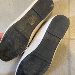 【一度のみの着用】ベージュローファーの画像