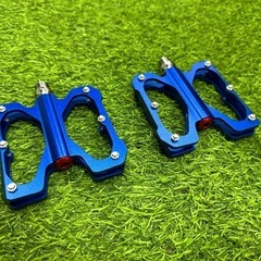 【新品】アルミ製 軽量フラットペダル 左右セット 自転車用　9/16の画像
