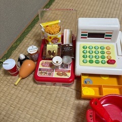 セブンイレブンとおままごとセット800円　の画像