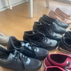 　まとめ売り　女性用　各種靴 の画像
