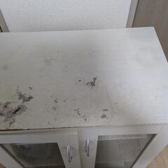 【無料】 食器棚(高さ93×幅60×奥行39cm) ガラス扉付き /ホワイト系の画像