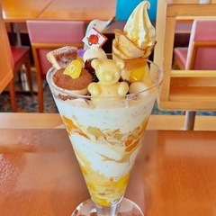 【巨大パフェ一緒に食べてくれる人募集！】