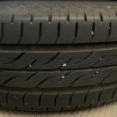 取引中、自動車用タイヤの画像
