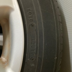 取引中、自動車用タイヤの画像