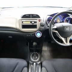 【48回払いが新登場♪今までより更にお買い求め頂き易く！】今回は【ホンダ フィット 　ハイブリッド 　ハイブリッド】を紹介！の画像
