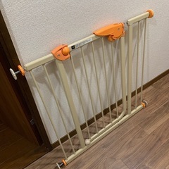 お譲り先決まりました)ベビーゲート