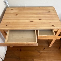 　　【お問合せ多数‼︎】無印良品　天然木（パイン材）学習机の画像