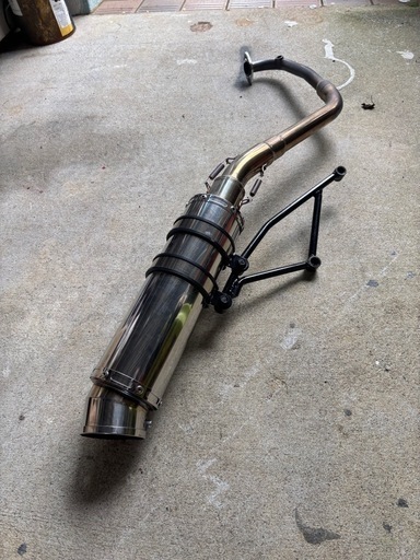 PCXJK05、マフラー