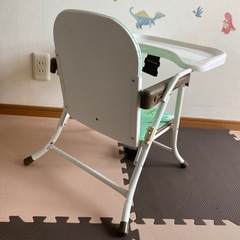 ベビーチェアの画像