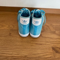 adidasバッシュ
