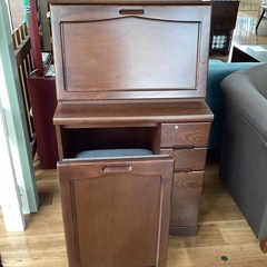 ライティングデスク（椅子付き）【町田市再生家具】250464