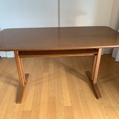 カリモク60 カフェテーブル(ウォールナット)値下げしました！