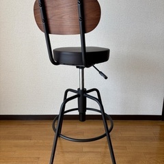 アンティーク風  背付きバースツール(ブラウン)の画像