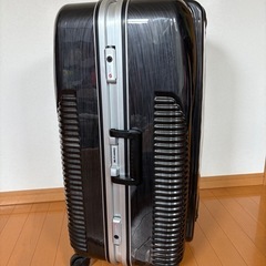 キャリーケース  キャリーバッグ　スーツケースの画像