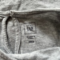 GAP フリル ドット ノースリーブトップス 95 グレーの画像