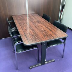応接セット　テーブルと椅子４脚