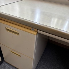 事務机スチール　ワイド　横140センチ　中古　の画像
